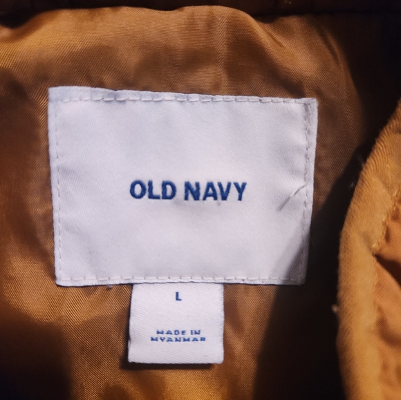 Old Navy Quilted Wheat Vest - Picture 3 of 4